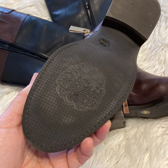 Vince Camuto Karen Equestrian Leather
Boot Brown & Black 6 1/2 M - Picture 17 of 17